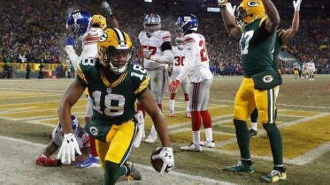 Green Bay Packers WR Cobb Touchdown NFL